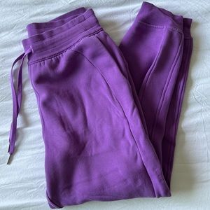 Lululemon 🍋 Scuba High-Rise Jogger